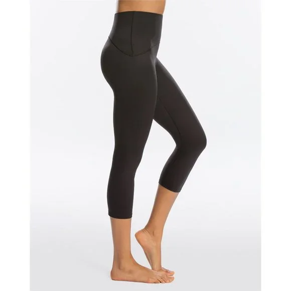 Spanx Cropped Look at Me Now Lamn Leggings Black High Waist